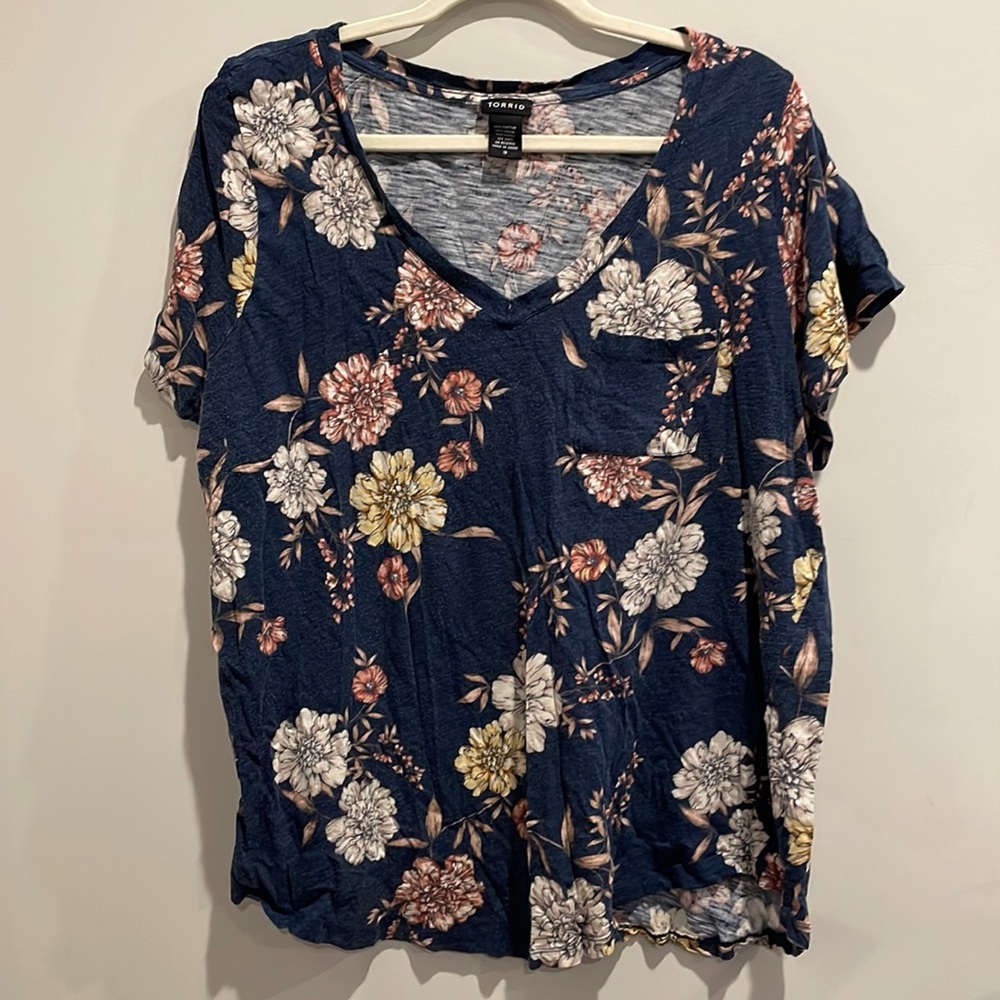 Torrid navy flower short sleeve